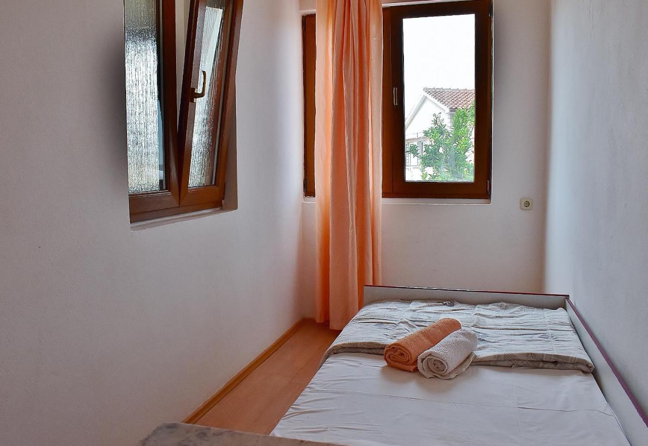 Apartament Banjol Екстер'єр фото