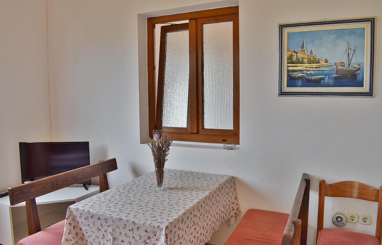 Apartament Banjol Екстер'єр фото