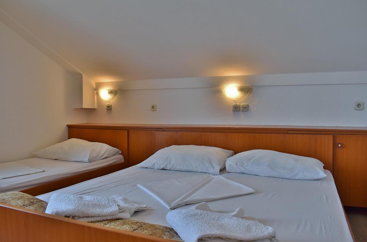 Apartament Banjol Екстер'єр фото