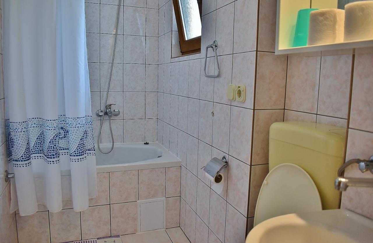 Apartament Banjol Екстер'єр фото