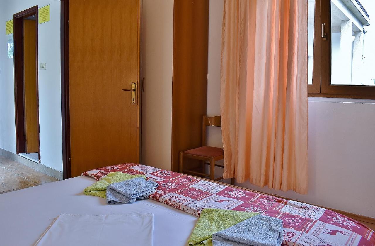 Apartament Banjol Екстер'єр фото