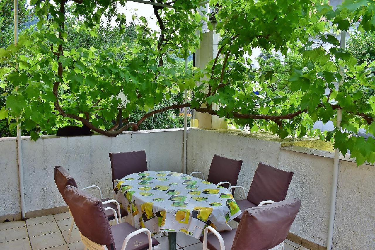 Apartament Banjol Екстер'єр фото