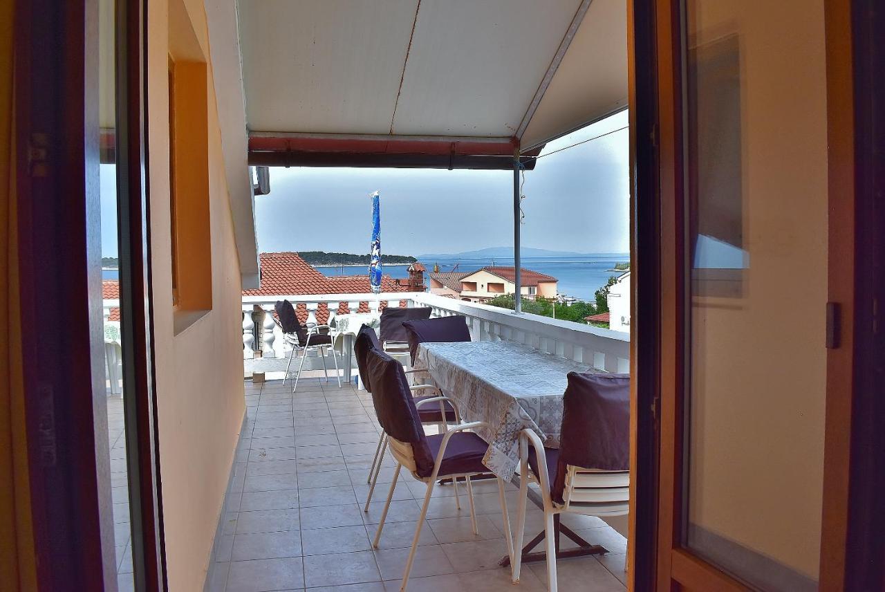 Apartament Banjol Екстер'єр фото